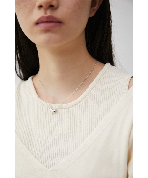 AZUL by moussy(アズールバイマウジー)の「NUANCE BAR NECKLACE/ニュアンスバーネックレス(ネックレス・レディース・シルバー/ゴールド系その他・FREE)」の8枚目の写真