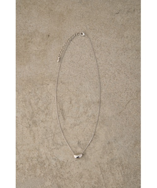 AZUL by moussy(アズールバイマウジー)の「NUANCE BAR NECKLACE/ニュアンスバーネックレス(ネックレス・レディース・シルバー/ゴールド系その他・FREE)」の4枚目の写真