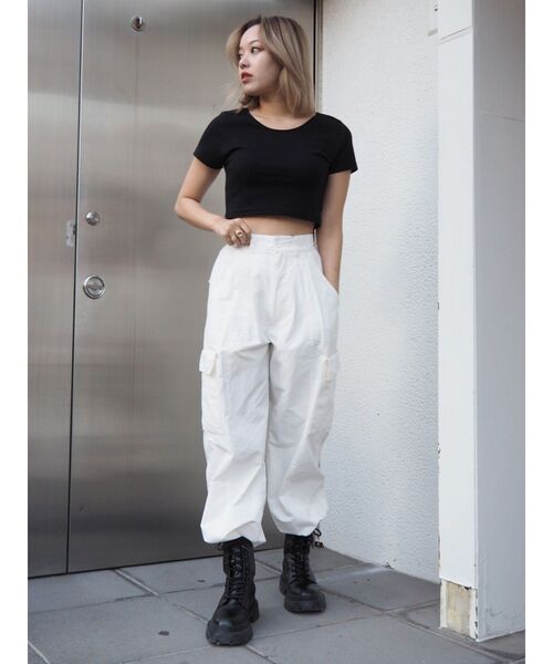 EVRIS(エヴリス)の「BASICシンプルショートTシャツ(Tシャツ/カットソー・レディース・ホワイト/ブラック/ブルー/ベージュ/グレー/ピンク/コバルトブルー・FREE)」の22枚目の写真