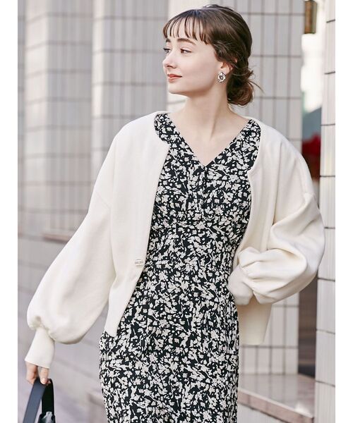 LAGUNAMOON(ラグナムーン)の「ショルダーシャーリングフラワーワンピース(ワンピース・レディース・ライトブルー/ブラック/ライトグレー・SMALL/MEDIUM)」の17枚目の写真