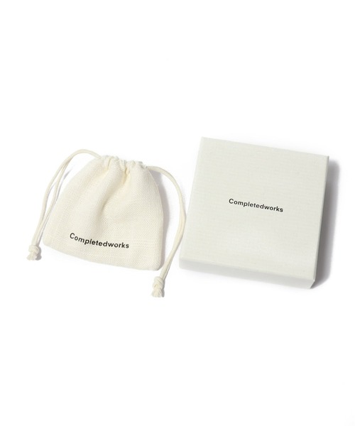 ESTNATION(エストネーション)の「COMPLETEDWORKS / バロックパールピアス《ESTNATION EXCLUSIVE》(ピアス(両耳用)・レディース・ホワイト・FREE)」の4枚目の写真