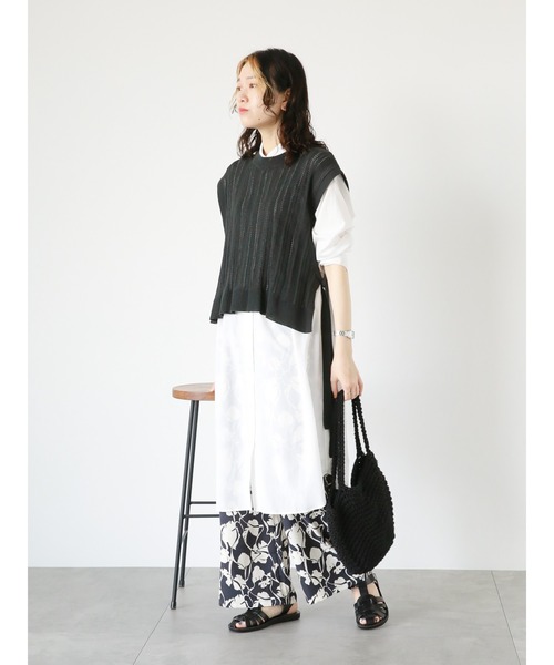 Samansa Mos2 blue（サマンサモスモスブルー）の「【接触冷感】マルチスタイルシャツワンピース（ワンピース・レディース・イエロー/サックスブルー/チャコール/グリーン/ブラック/オフホワイト/ネイビー・LARGE/MEDIUM）」の13枚目の写真