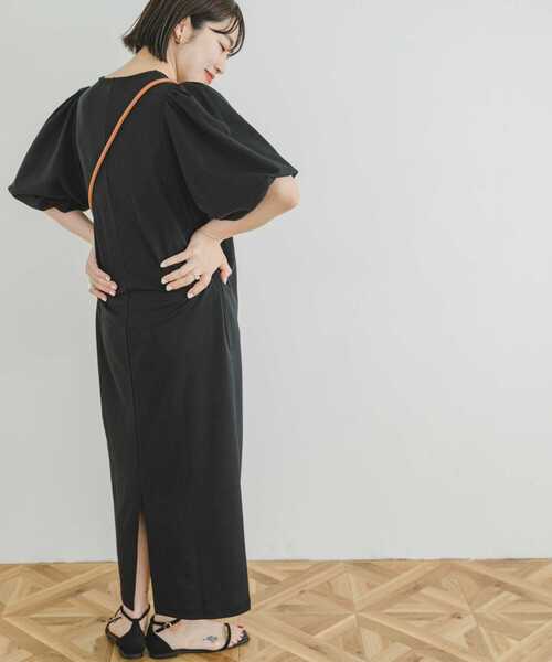 ITEMS URBANRESEARCH（アイテムズ アーバンリサーチ）の「『UR TECH』ソデボリュームワンピース（ワンピース・レディース・ブラック/グリーン・FREE）」の19枚目の写真