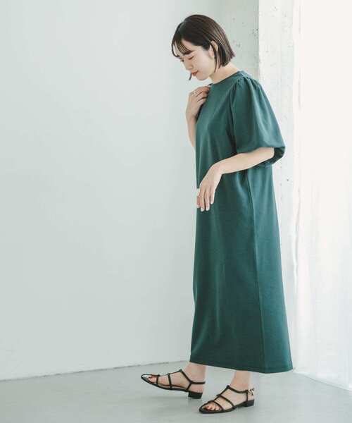 ITEMS URBANRESEARCH（アイテムズ アーバンリサーチ）の「『UR TECH』ソデボリュームワンピース（ワンピース・レディース・ブラック/グリーン・FREE）」の4枚目の写真