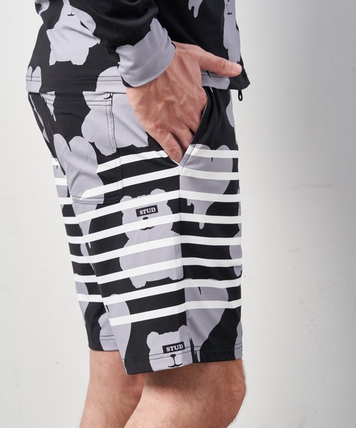 STUD MUFFIN（スタッドマフィン）の「STUD MUFFIN/スタッドマフィン/ベアハートボーダー柄ストレッチナイロン ラッシュショートパンツ（ラッシュガード・メンズ・ブラック/ホワイト・3/2）」の7枚目の写真