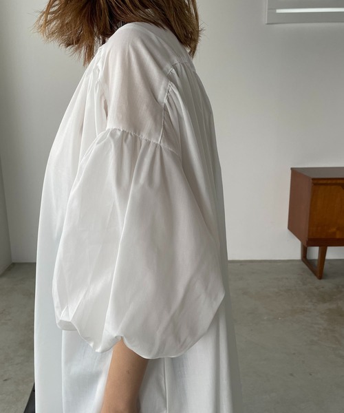 210nouve（トゥージュヌーブ）の「パールボタンギャザーワンピース（シャツワンピース・レディース・ブルー/ブラック/ホワイト・FREE）」の14枚目の写真