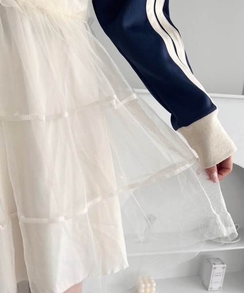 Loueme(ルエム)の「チュールティアードミニキャミワンピース(ワンピース・レディース・ブラック/アイボリー/グレー・FREE)」の6枚目の写真