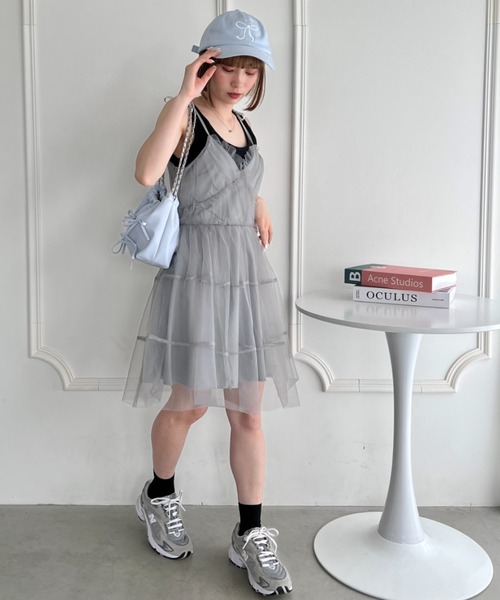 Loueme(ルエム)の「チュールティアードミニキャミワンピース(ワンピース・レディース・ブラック/アイボリー/グレー・FREE)」の15枚目の写真