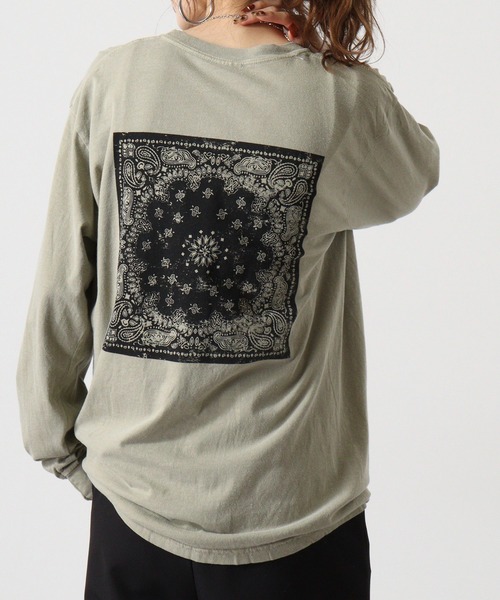 MODISH GAZE（モディシュガゼ）の「MODISH GAZE バンダナ プリント ロンT 天竺 ピグメント加工 長袖（Tシャツ/カットソー・メンズ・ブラック/ホワイト/カーキ/オフホワイト/バーガンディー・M/XL/L）」の4枚目の写真