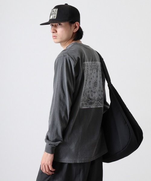 MODISH GAZE（モディシュガゼ）の「MODISH GAZE バンダナ プリント ロンT 天竺 ピグメント加工 長袖（Tシャツ/カットソー・メンズ・ブラック/ホワイト/カーキ/オフホワイト/バーガンディー・M/XL/L）」の13枚目の写真