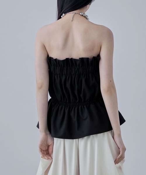 etoll.（エトル）の「リネンタッチギャザーベアトップ（チューブトップ・レディース・ブラック/ベージュ/グレー/ネイビー・M）」の7枚目の写真
