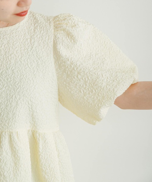 ITEMS URBANRESEARCH（アイテムズ アーバンリサーチ）の「フクレジャガードチュニック（Tシャツ/カットソー・レディース・オフホワイト/ブラック・FREE）」の15枚目の写真