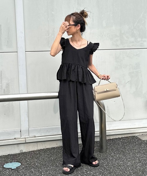 AMELY(エミリー)の「ワイドパンツセットアップ(セットアップ・レディース・カーキ/ブラック/ベージュ・M/L)」の12枚目の写真