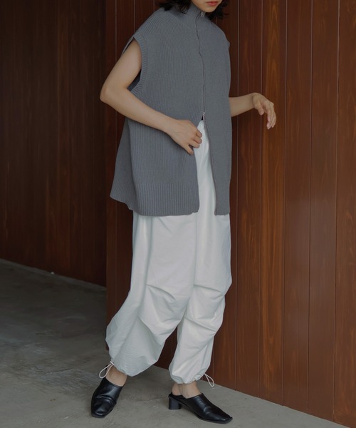 hellam（へラム）の「ハイネックニットベスト（ベスト・レディース・杢グレー/アイボリー/ブラック/ホワイト/グレイッシュベージュ・FREE）」の11枚目の写真