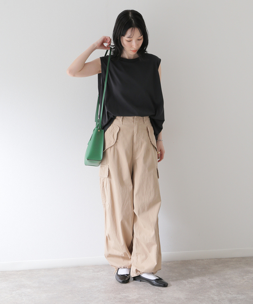 B.C STOCK(ベーセーストック)の「《追加》ノースリーブ フレアTシャツ(Tシャツ/カットソー・レディース・ベージュ/カーキ/ホワイト/ブラック・FREE)」の5枚目の写真
