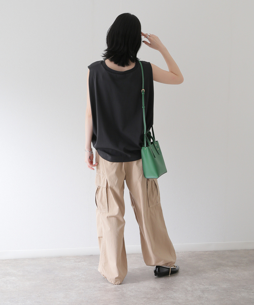 B.C STOCK(ベーセーストック)の「《追加》ノースリーブ フレアTシャツ(Tシャツ/カットソー・レディース・ベージュ/カーキ/ホワイト/ブラック・FREE)」の7枚目の写真