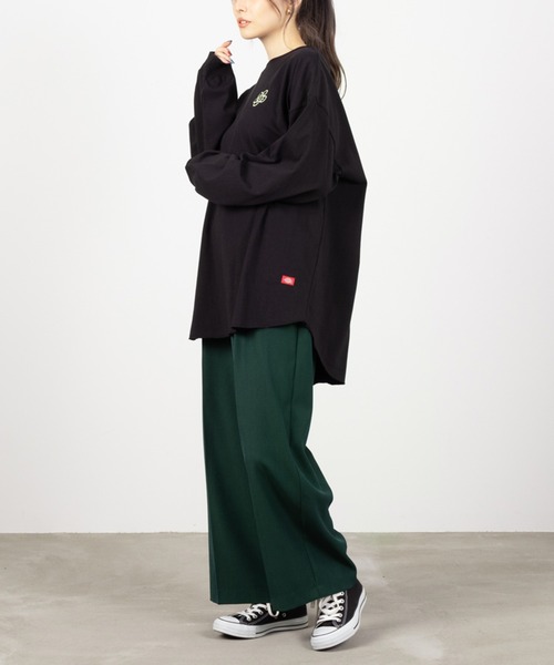Dickies(ディッキーズ)の「Dickies ディッキーズ 長袖ロングTシャツ(Tシャツ/カットソー・レディース・オートミール/ライトグレー/ブラック/ピンク・フリー)」の5枚目の写真