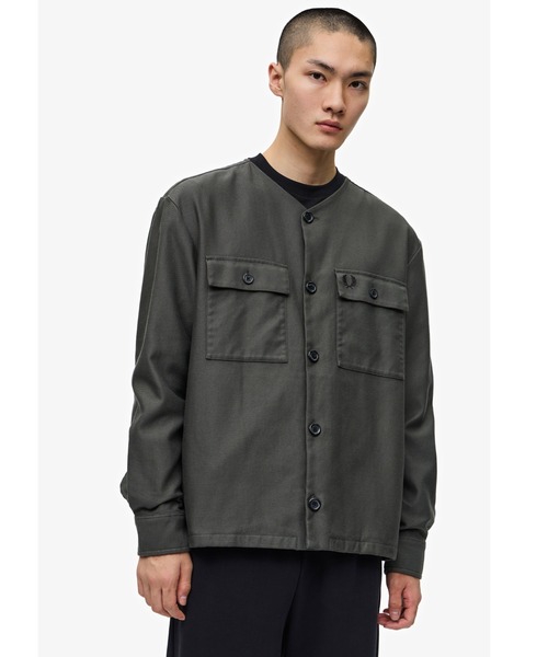 【美品】フレッドペリー Collarless Overshirt M FRED PERRY（フレッドペリー）の「Collarless Overshirt（シャツ