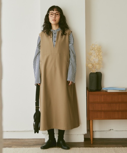 Libra Cue（リブラ キュー）の「バンドカラーラウンドヘムロングスリーブシャツ（シャツ/ブラウス・レディース・ネイビー/ベージュ・FREE）」の13枚目の写真