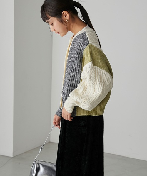 forksy.（フォルクシー）の「【forksy.】ケーブル編みパッチワークニットカーディガン（カーディガン/ボレロ・レディース・アイボリー/グレー/ベージュ・FREE）」の7枚目の写真