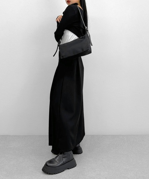 LVEU.（ラブユ.）の「【LVEU.】ベルトショルダースクエアバッグ / バッグ 鞄 BAG ショルダー スクエア 斜め掛け ブラック（ショルダーバッグ・レディース・ブラック・FREE）」の13枚目の写真