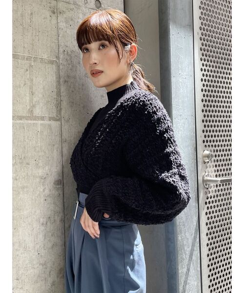 MURUA（ムルーア）の「ショルダーオープンカシュクールニット（ニット/セーター・レディース・ブラック/ワイン/ホワイト・FREE）」の6枚目の写真