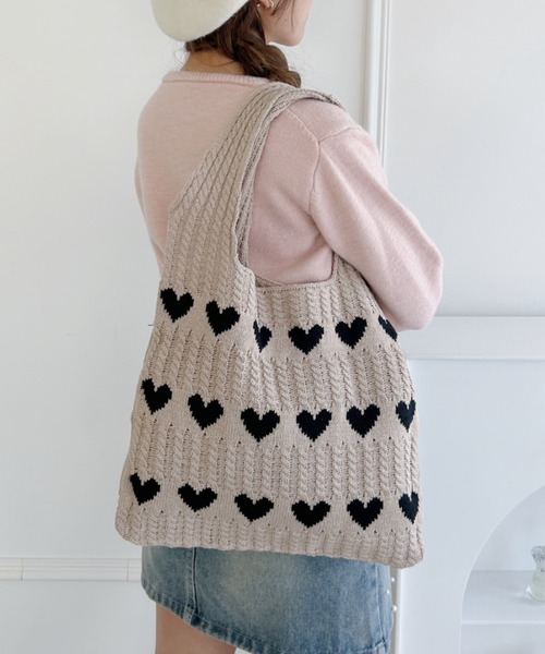 Loueme(ルエム)の「ハートクロシェトートバッグ(トートバッグ・レディース・ベージュ/アイボリー/ブルー・FREE)」の8枚目の写真