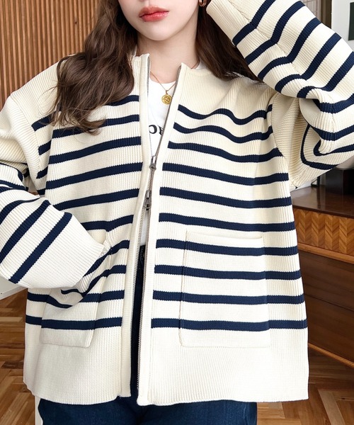 moment+(モーメントプラス)の「Wファスナージップアップニットブルゾン(ノーカラージャケット・レディース・ベージュ/ピンク系その他/ブラック系その他/アイボリー/ピンク/ネイビー/ブラック/ブルー系その他/サックスブルー・M)」の11枚目の写真