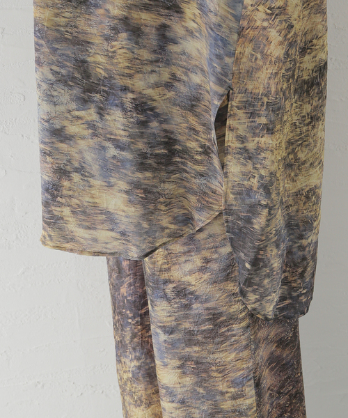 SAYAKADAVIS(サヤカディヴィス)の「【SAYAKADAVIS/サヤカデイヴィス】Crushed Cupro PT wide sleeve:シャツ(シャツ/ブラウス・レディース・ネイビー・MEDIUM)」の16枚目の写真