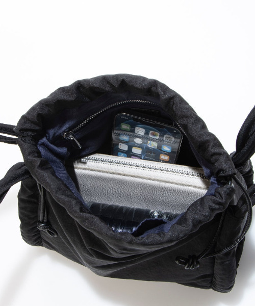 kakatoo(カカトゥ)の「カカトゥ kakatoo / ツイストハンドルドロストバッグ(ショルダーバッグ・レディース・アイボリー/イエロー/ブラック・FREE)」の9枚目の写真