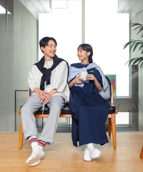 UNIVERSAL OVERALL（ユニバーサルオーバーオール）の「[UNIVERSAL OVERALL/ユニバーサルオーバーオール] 別注 異素材切り替え マキシ丈ワンピース（ワンピース・レディース・ネイビー/ブラック/カーキ・F）」の5枚目の写真