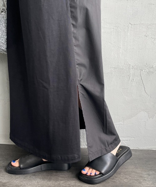 UNIVERSAL OVERALL（ユニバーサルオーバーオール）の「[UNIVERSAL OVERALL/ユニバーサルオーバーオール] 別注 異素材切り替え マキシ丈ワンピース（ワンピース・レディース・ネイビー/ブラック/カーキ・F）」の21枚目の写真