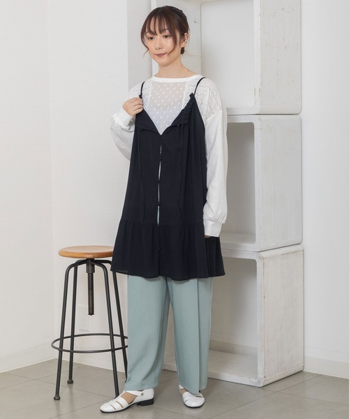 POU DOU DOU(プードゥドゥ)の「シフォンギャザーキャミチュニック(シャツ/ブラウス・レディース・オフホワイト/ブラック/ライトブルー・3)」の14枚目の写真
