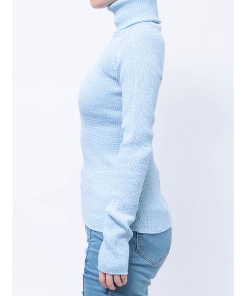 jouetie（ジュエティ）の「ベーシックカラータートルニット（ニット/セーター・レディース・ライトブルー/ピンク/オフホワイト・MEDIUM）」の17枚目の写真