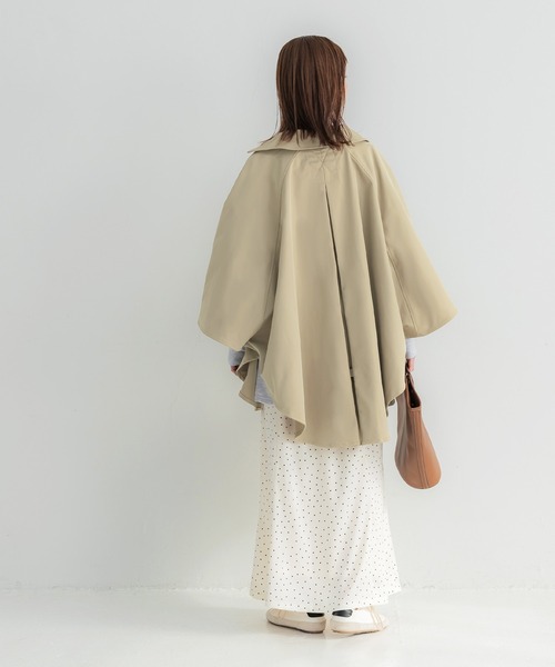 coca(coca)(コカ)の「ポンチョトレンチコート(トレンチコート・レディース・ベージュ/ネイビー・L/M)」の13枚目の写真