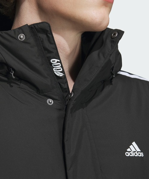 adidas（アディダス）の「スリーストライプス ロングダウンジャケット