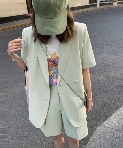 ショートパンツ Moschino \