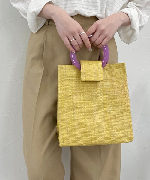 fredy emue（フレディエミュ）の「カラーラフィアシートリングハンドルバッグ（かごバッグ・レディース・イエロー/ホワイト系その他4・FREE）」の2枚目の写真
