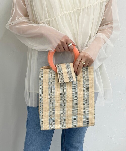 fredy emue（フレディエミュ）の「カラーラフィアシートリングハンドルバッグ（かごバッグ・レディース・イエロー/ホワイト系その他4・FREE）」の3枚目の写真