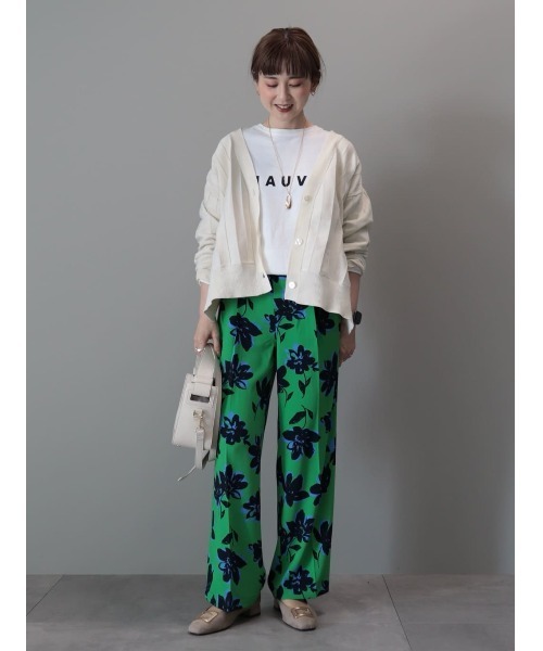 AMERICAN HOLIC（アメリカンホリック）の「針抜きVネックニットカーディガン（カーディガン/ボレロ・レディース・アイボリー/グリーン/ネイビー・M/L）」の6枚目の写真