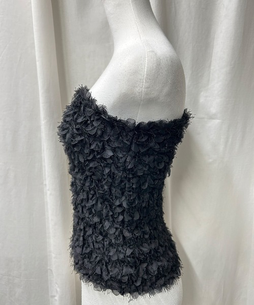 PROVOKE (プロヴォーク)の「▲PROVOKE/プロヴォーク petal motif baretop ビスチェ(チューブトップ・レディース・ブラック/ホワイト・FREE)」の8枚目の写真