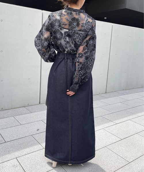 Meli rich(メリーリッチ)の「フラワージャガードシアーバンドカラーシャツ(シャツ/ブラウス・レディース・オフホワイト/ブラック/アイボリー・FREE)」の19枚目の写真