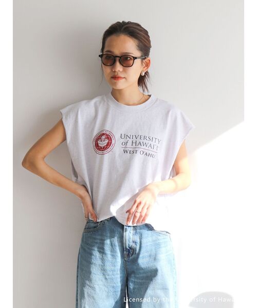 NutmegMills（ナツメグミルズ）の「NUTMEG×HAWAII大学別注 ロゴノースリトップス（Tシャツ/カットソー・レディース・グリーン/ライトグレー/オフホワイト・FREE）」の3枚目の写真