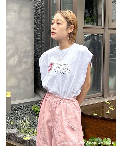 NutmegMills（ナツメグミルズ）の「NUTMEG×HAWAII大学別注 ロゴノースリトップス（Tシャツ/カットソー・レディース・グリーン/ライトグレー/オフホワイト・FREE）」の14枚目の写真