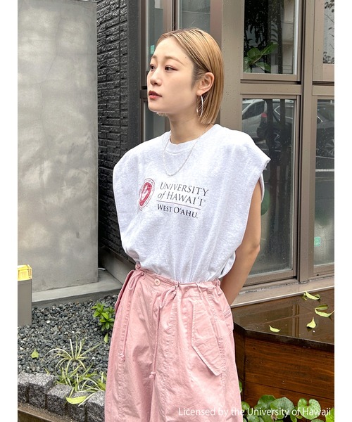 NutmegMills（ナツメグミルズ）の「NUTMEG×HAWAII大学別注 ロゴノースリトップス（Tシャツ/カットソー・レディース・グリーン/ライトグレー/オフホワイト・FREE）」の5枚目の写真