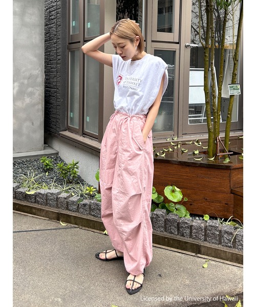 NutmegMills（ナツメグミルズ）の「NUTMEG×HAWAII大学別注 ロゴノースリトップス（Tシャツ/カットソー・レディース・グリーン/ライトグレー/オフホワイト・FREE）」の12枚目の写真