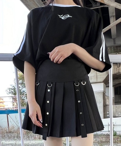 Figments（フィグメンツ）の「サイドラインワンポイントビッグTシャツ（Tシャツ/カットソー・レディース・ブラック・FREE）」の3枚目の写真