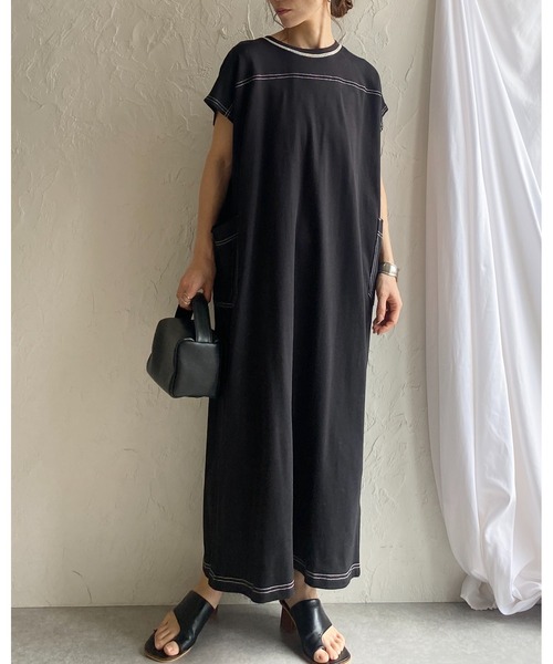 She's Closet(シーズクローゼット)の「配色ステッチポケット半袖フレンチスリーブロング丈Tシャツワンピース(ワンピース・レディース・ブラック/グレイッシュベージュ・FREE)」の16枚目の写真