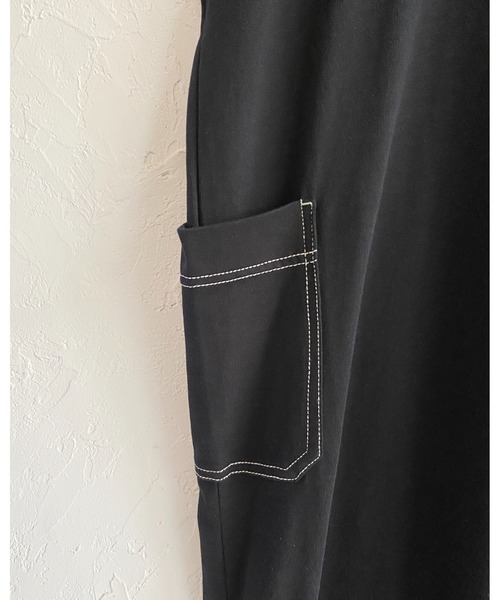 She's Closet(シーズクローゼット)の「配色ステッチポケット半袖フレンチスリーブロング丈Tシャツワンピース(ワンピース・レディース・ブラック/グレイッシュベージュ・FREE)」の22枚目の写真