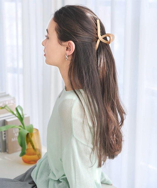 KOBE LETTUCE(コウベレタス)の「ヘアクリップ(バレッタ/ヘアクリップ・レディース・クリアブラウン/ブラウン/キャメル/ブラック/アイボリー/クリアグリーン/ホワイト系/グレー系・F)」の8枚目の写真